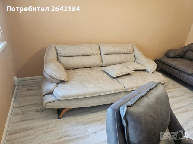 Предлагам на вашето внимание Чисто нова холова гарнитура , снимка 2 - Дивани и мека мебел - 52195252