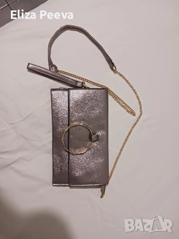 Сребриста чанта, снимка 5 - Чанти - 53488612