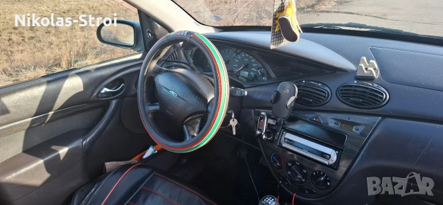 Ford Focus 1.6 ГАЗ/Бензин, снимка 10 - Автомобили и джипове - 53202829