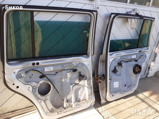 Задни врати  за VW Tuoran (2005/2010 ), снимка 3 - Части - 51521058
