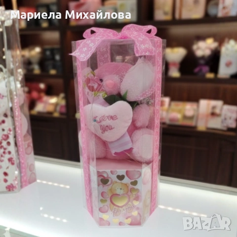 Подаръчен комплект с плюшено мече и надпис „Love you“ в прозрачна кутия!, снимка 4 - Романтични подаръци - 53249686