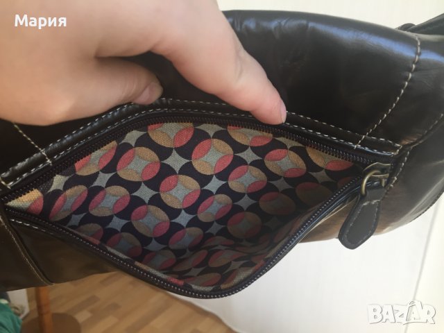 Като Нова Benetton Оригинална Дамска Чанта Бенетон Тъмно Кафява Красива Удобна Ежедневна, снимка 18 - Чанти - 42563009