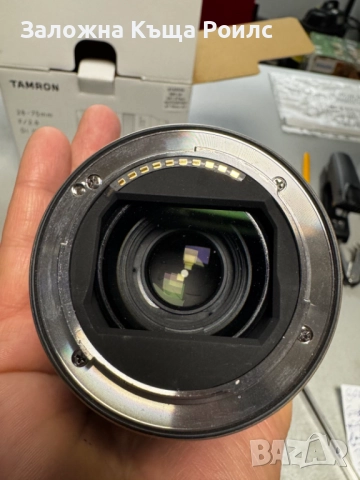 Oбектив Tamron 28-75mm f/2.8 DI III RXD - Sony E (FE), снимка 6 - Обективи и филтри - 52590642