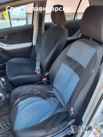 Продавам Toуота Yaris 1.0i бензин/газ, снимка 8 - Автомобили и джипове - 52471333