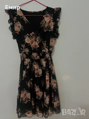 Рокля с цветя 