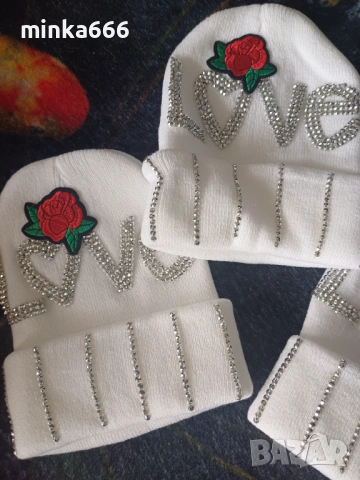 Детска шапка за момиче