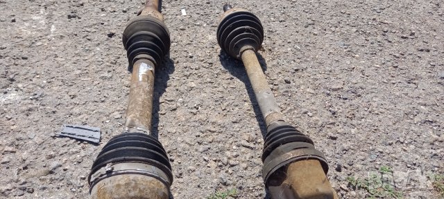 Полуоски Peugeot 407 2.2 бензин, снимка 2 - Части - 41268774