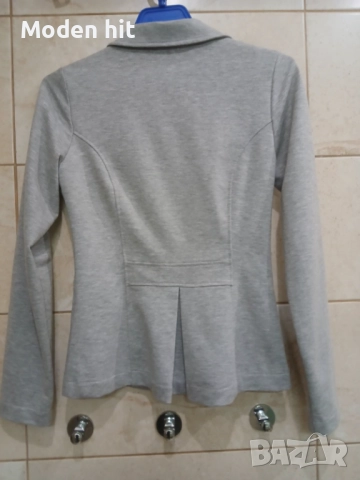 Дамски сака, снимка 11 - Сака - 51936289