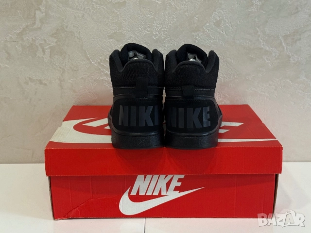 Кецове Nike Court Borough Mid | 39, снимка 4 - Кецове - 52598965