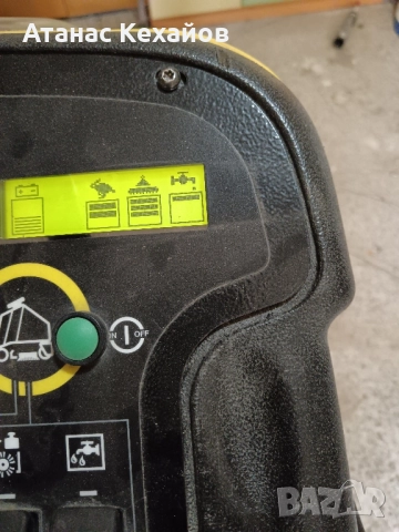 машина за почистване на под Karcher, снимка 9 - Други машини и части - 51870541