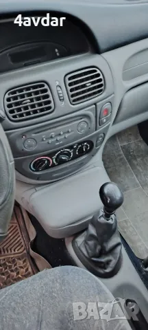 Рено Сценик 16 16V, снимка 9 - Автомобили и джипове - 48884337