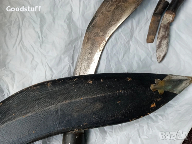 Стар нож,голям военен,боен Кукри,Непал,кост,кания,2 малки, снимка 8 - Антикварни и старинни предмети - 47311060