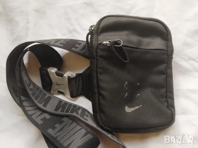 NIKE - 100% оригинална мъжка чантичка