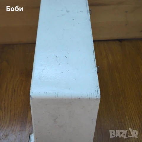 Стара аптечка, снимка 4 - Антикварни и старинни предмети - 51082002