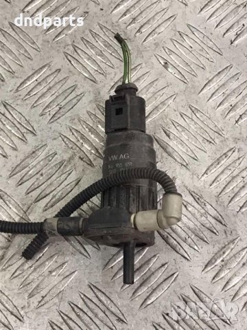 Помпичка чистачки Skoda Octavia ,2010г.