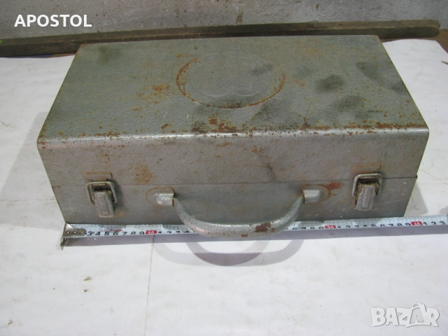 Метален куфар кутия