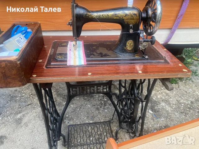 Продавам ретро шевна машина Сингер