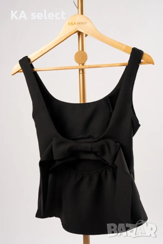 Черен топ с панделка на гърба – модел “Bella”