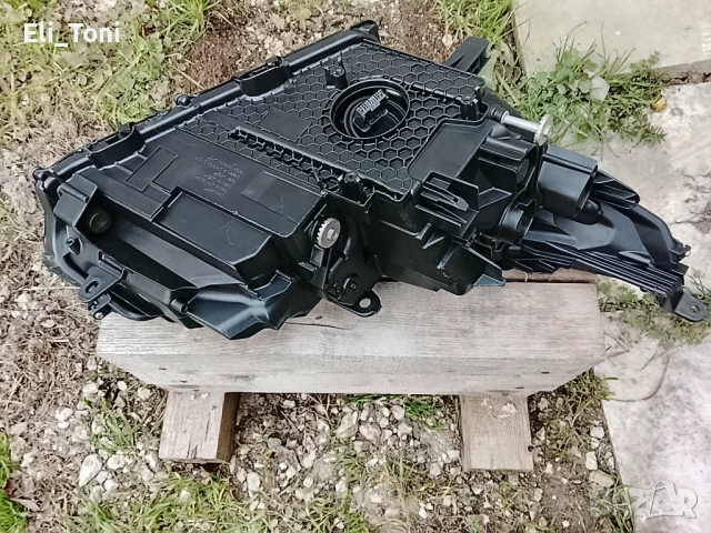 Ляв фар за  Lexus NX 300 , снимка 8 - Части - 53740119