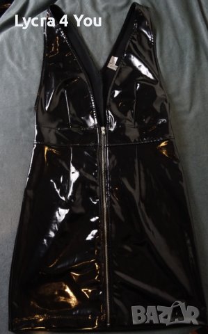 S/M Divided by H&M черна лачена/винил рокля с дълбоко деколте и цип отпред, снимка 11 - Рокли - 42588968