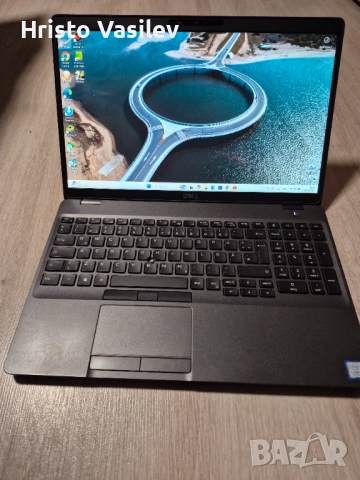 Лаптоп DELL I7-9850 32RAM 1000GB SSD, снимка 3 - Лаптопи за игри - 52777629