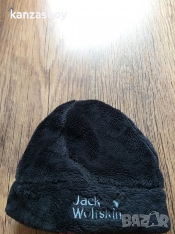 jack wolfskin - страхотна юношеска шапка КАТО НОВА, снимка 2 - Шапки - 39329702
