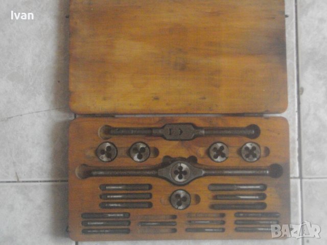 Старо САЩ Качество-К-т 23 бр. Резбонарезни Плашки Метчици За Резби-от1/8-до3/8 WW-от стария материал, снимка 4 - Други инструменти - 44492168