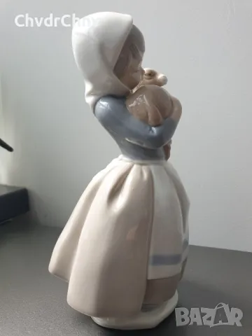 НАО ЛАДРО испанска порцеланова фигура на момиче с агне/NAO Lladro статуетка 21см, снимка 2 - Колекции - 47426579