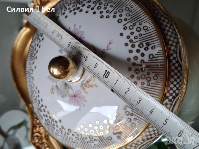 Луксозна порцеланова кутия , снимка 2 - Антикварни и старинни предмети - 51953979