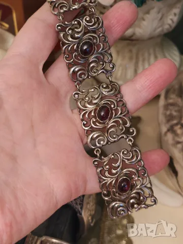 Изумителна Сребърна гривна с позлата и рубини