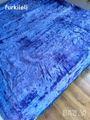 покривало от плюш за единично легло с ресни 