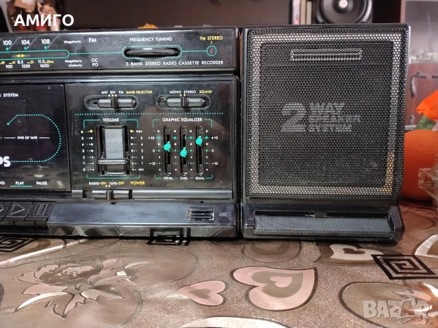 Продавам радио касетофон PHILIPS D 8273, снимка 2 - Радиокасетофони, транзистори - 53702749