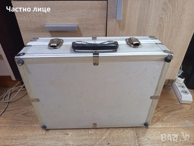 Алуминиев куфар