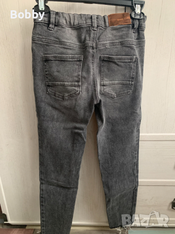 Дънки RESERVED 10-11 години, снимка 3 - Детски панталони и дънки - 44715657