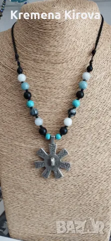 Колие с Розетата от Плиска и естествени камъни. Бижута Луди гъби. Ръчна изработка.