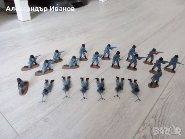 Лот стари,пластмасови войници от ВСВ. 1970-те г., снимка 11 - Колекции - 51891971