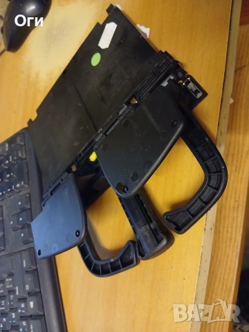 Стойка за чаши / къпхолдър за Голф 4 и Бора 1J0 858 601, снимка 3 - Части - 53646149