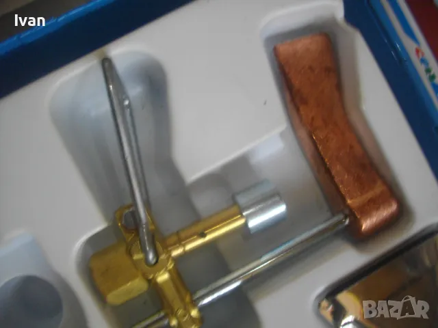 НОВ Немски Професионален к-т Газов Пропан-бутан Поялник Горелки CFH PROFI в метален куфар, снимка 16 - Поялници и запояване - 47276755