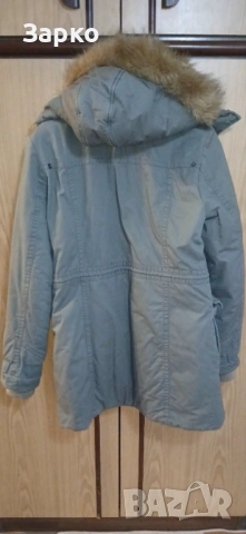 Продавам топло зимно женско яке с качулка. Запазено., снимка 2 - Якета - 53307946