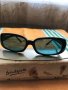 Продава слънчеви очила, снимка 2