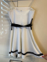 Бяла официална рокля. , снимка 4