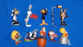Киндер играчки пълна серия Looney Tunes Весели Мелодии от 2002 година Kinder Ferrero , снимка 1 - Колекции - 44573451