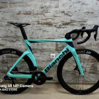 Карбонов шосеен велосипед Bianchi Oltre Comp Disc Ultegra Di2 12 , снимка 1 - Велосипеди - 44518205