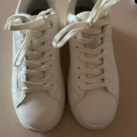 Дамски обувки, снимка 1 - Дамски ежедневни обувки - 44638377