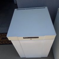 Професионален хладилник / Охладител, снимка 2 - Хладилници - 42054280