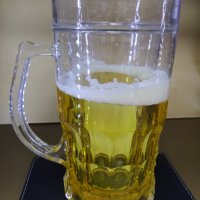 Халба чаша горяма тумбеста - изглежда винаги пълна, замръзва в камерата и се пие все ледена бира , снимка 5 - Декорация за дома - 41144819