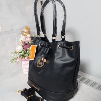 Черна кожа  Michael Kors код Br111, снимка 2 - Чанти - 35134557