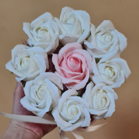 Ароматни сапунени рози в кутия, снимка 2 - Подаръци за жени - 44589618