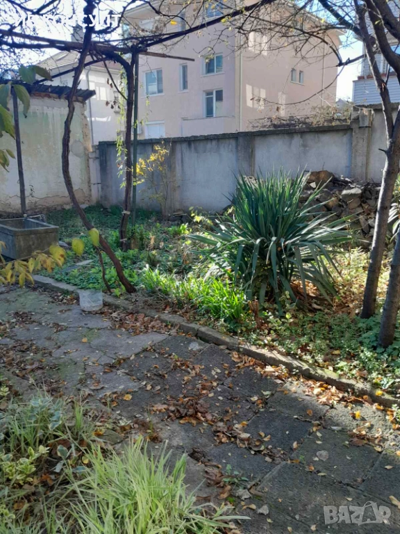 Отдава сутеренен етаж от къща със самостоятелен вход в гр. Стара Загора, снимка 1