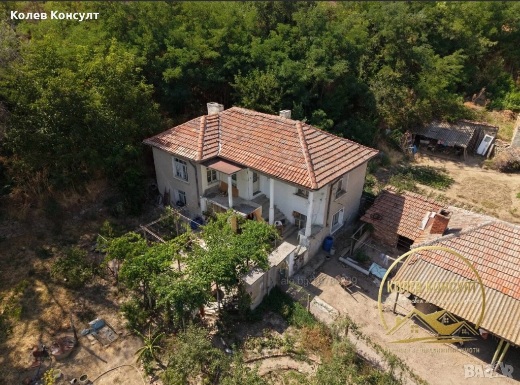 Продава къща с. Левка , снимка 1